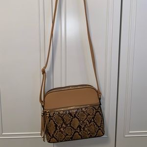Cross body purse